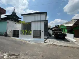 RUMAH STRATEGIS SIAP HUNI DI JL KALIURANG KM 12, READY KPR