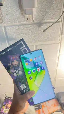 Infinix Note 40 Pro 5G 8+8/256Gb