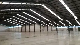 Sewa gudang konstruksi baja lantai full cor beton siap pakai jarang ad