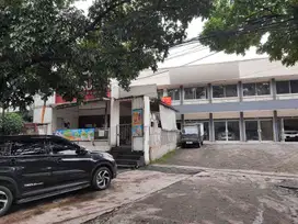 Ruang Usaha Besar dan Luas di Mainroad Laswi Bandung