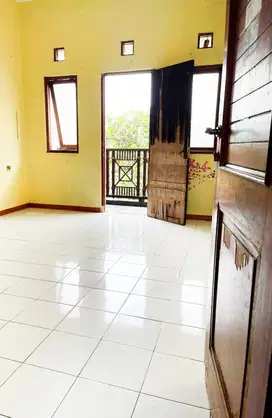 SARIJADI-PASTEUR, KOST AKTIF 2 LANTAI, TERMURAH ASAL JADI.