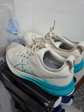 Asics Gel-Kayano 31 uk 42 (26.5)