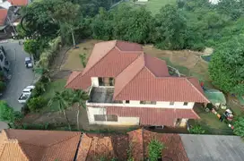 Dijual Rumah Dengan Tanah Luas Di Komplex Arco Sawangan