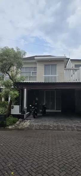 Rumah Royal Residence, Lakarsantri, Surabaya Barat