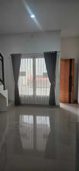 Rumah disewakan dekat Taman mini Bambu apus Jakarta Timur