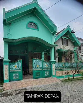 Rumah Pepelegi Indah Waru Sidoarjo Luas 286 Meter Semi Furnish