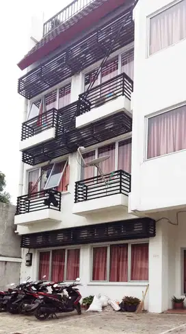 Rumah Kost Kebayoran Lama , Dekat Pondok Indah Mall , Jakarta Selatan