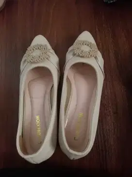 Preloved Sepatu Selop Merk Connexion