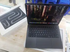 Macbook M3 Pro 14in 18/512 Gb Second ibox