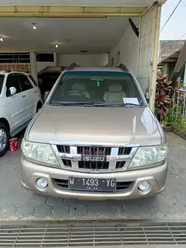 Isuzu Panther LS 2010 Diesel