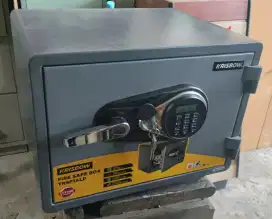 Brankas Krisbow Kunci Digital Brangkas Tahan Api Safety Box