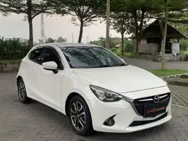 Mazda2 R skyactive A/T 2016