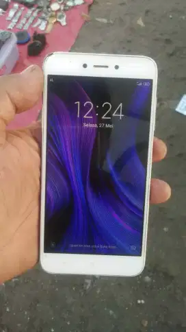 Jual redmi 5a,ram2/16
