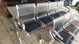Kursi tunggu 4dudukan besi