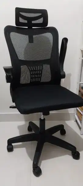 Kursi kantor bekas