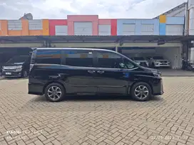 Toyota Voxy 2018 Bensin