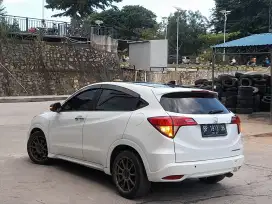 HONDA HRV PRESTIQE AUTOMETIC TANGAN PERTAMA PAJAK HIDUP SEPERTI BARU