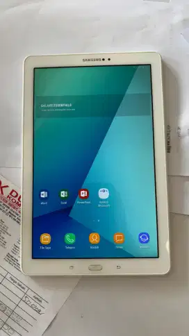 Samsung Galaxy Tab 10.1 (2016) with Spen
Ram 3/16