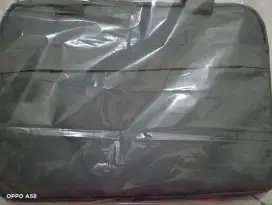 Tas laptop anti air