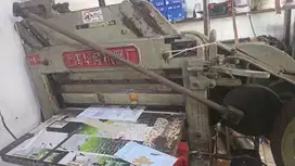 Alat pemotong kertas