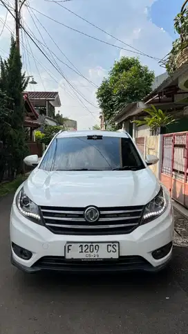 DFSK Glory 580 1.5 Turbo CVT Matic 2018 SUV 7 Seater & Sunroof