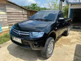 JUAL MOBIL TRITON 4×4 singgel kabin 2014