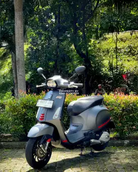 JUAL CEPAT VESPA SPRINT S 150 IGET ABS FACELIFT 2023 LOW KM