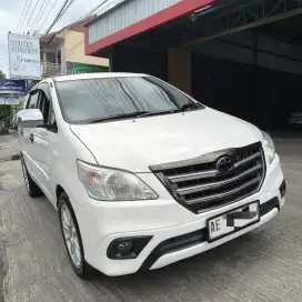 Grand Innova 2.5 G Diesel Matic 2015.Plat jatim.