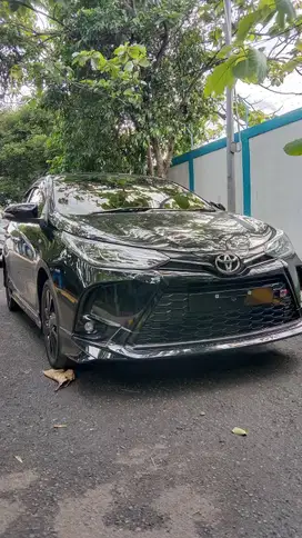 2022 TOYOTA YARIS 1.5 GR SPORT A/T (LowKM PajakPanjang TgnPertama)