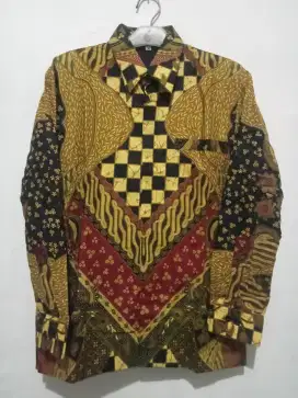 Baju batik pria lengan panjang