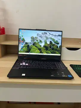 Dijual Cepat! Laptop ASUS RTX 3050 + RAM 16GB Baru Dipakai!