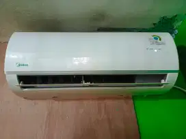AC Midea 1/2 PK