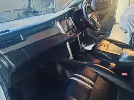 TOYOTA INNOVA DIESEL G MATIC 2018