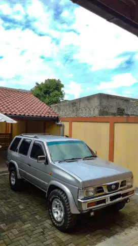 Nissan Terrano 2002 Bensin