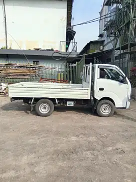 Isuzu Elf 2023 Bensin
