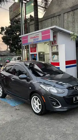 Mazda 2 2011 Bensin