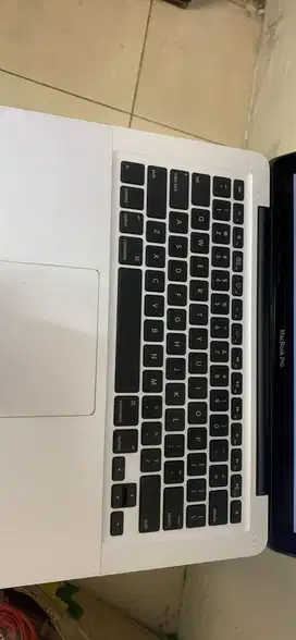 di jual macbook pro 2008