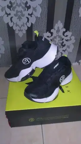 Zumba air stomp remix