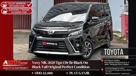 Toyota Voxy 2.0 MPV 2020