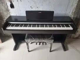 Piano yamaha arius ydp 142