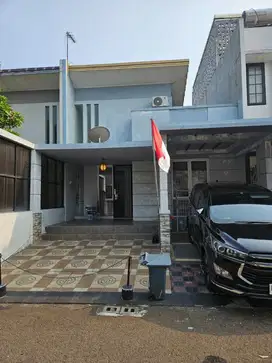 Rumah 2 Lantai Rapi Dan Renov, Dekat Tol Dan Mall Di BSD