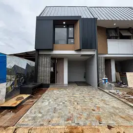 Dijual Rumah Cantik Selangkah ke Tol Limo