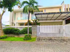 Jual Rumah Mewah GRAHA FAMILI blok O Surabaya Barat