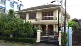Dijual Rumah Tua Kawasan Strategis Di Cempaka Putih - Jakarta Pusat