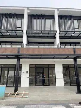 Disewakan Ruko 3 Lantai Siap Pakai di Gading Serpong Free AC dan CCTV