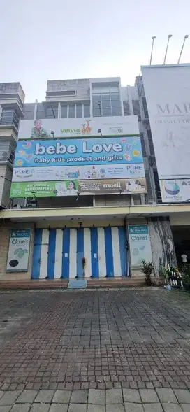 DISEWAKAN RUKO 4 LANTAI DI MEGA BOULEVARD HARAPAN INDAH BEKASI