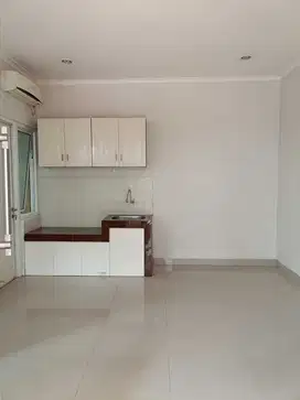 Rumah Cakep Semi Furnish