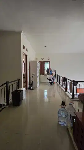 Dijual Rumah di Taman Kopo Indah Bandung, SHM Furnish Meubel Interior