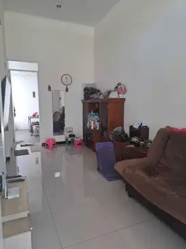 Rumah Nyaman Keamanan 24 Jam di Taman Kopo Indah 5
