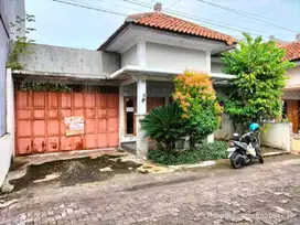Rumah suasana asri dekat dengan Pusat Kota Sukoharjo